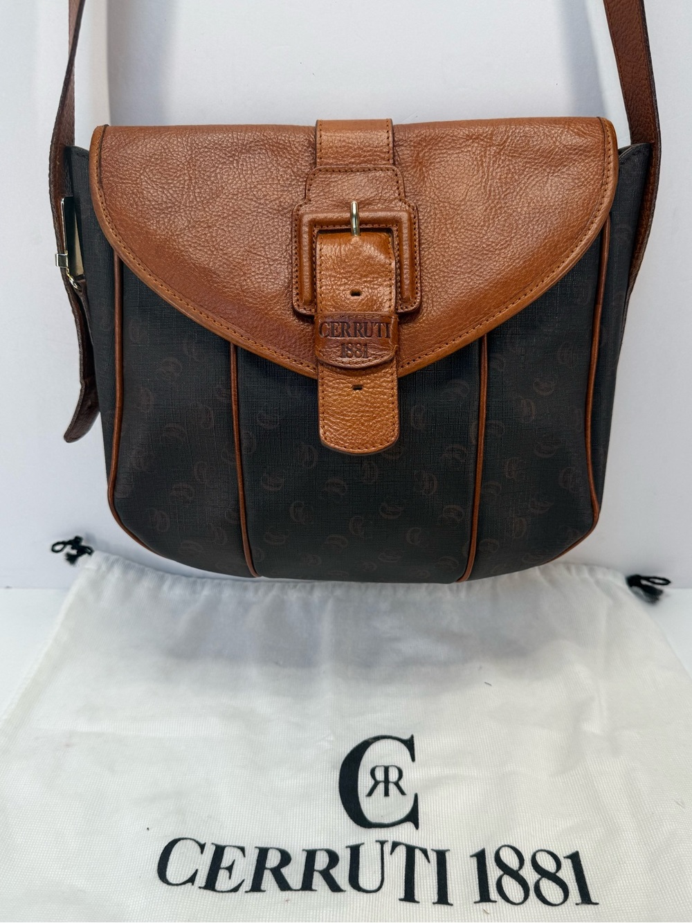 Vintage Authentic Cerruti 1881 Brown & Tan Leather-Trim crossbody hand Bag